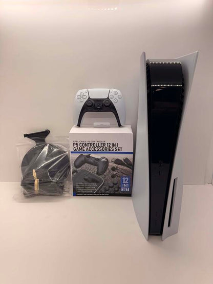 PLAYSTATION 5 DISC + 12 IN 1 GAME ACCESSORIES SET + VERTICAL STAND (usagé)