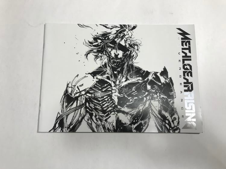 HINT BOOK METAL GEAR SOLID REVENGEANCE ART BOOK (usagé)
