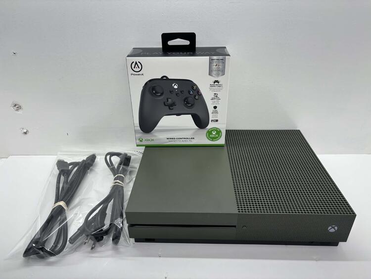 XBOX ONE S BATTLEFIELD 1 SPECIAL EDITION - 1 TB + 1 WIRED CONTROLLER (usagé)