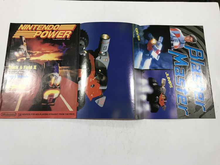 NINTENDO POWER GAMER MAGAZINE VOLUME 3 WITH POSTER - TRACK & FIELD II (usagé)
