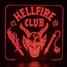 STRANGER THINGS: HELLFIRE CLUB (VEILLEUSE) (usagé)