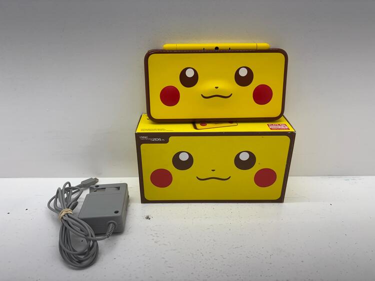 NEW NINTENDO 2DS XL PIKACHU EDITION (WITH BOX)