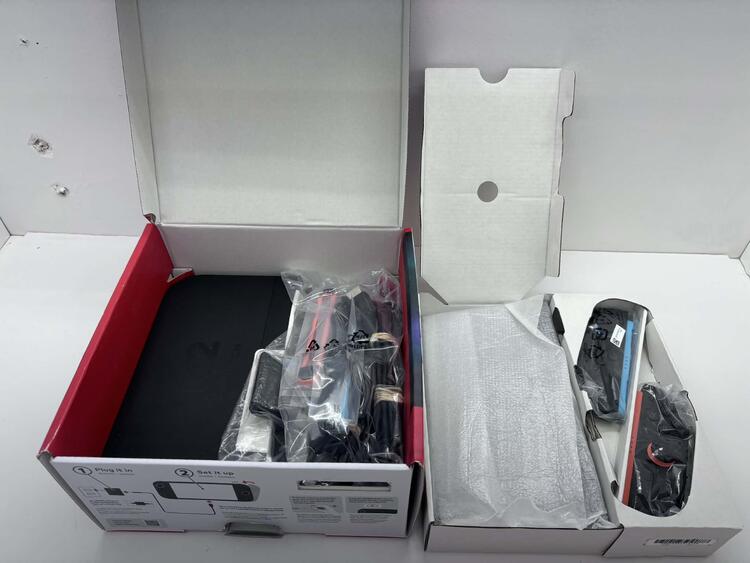 NINTENDO SWITCH 2 + WIRED CONTROLLER BUNDLE (COMPLETE IN BOX) (usagé)