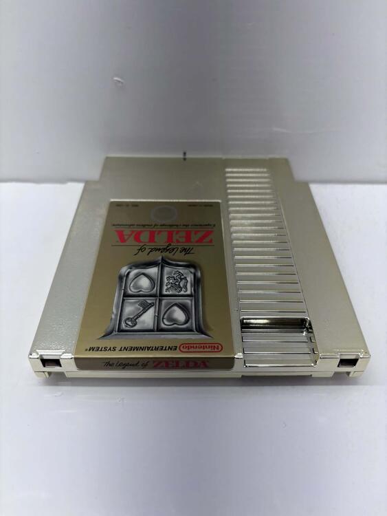 THE LEGEND OF ZELDA (COMPLETE IN BOX W/ MAP)