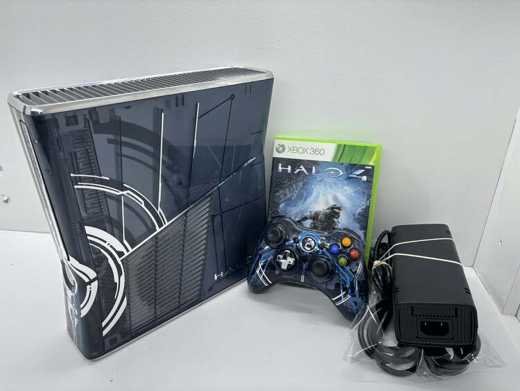 XBOX 360 MODEL 2 HALO 4 EDITION W/ GAME + 1 CONTROLLER - 320GB (usagé)