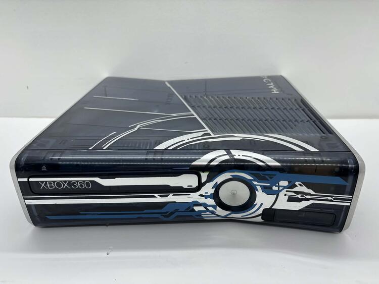 XBOX 360 MODEL 2 HALO 4 EDITION W/ GAME + 1 CONTROLLER - 320GB (usagé)