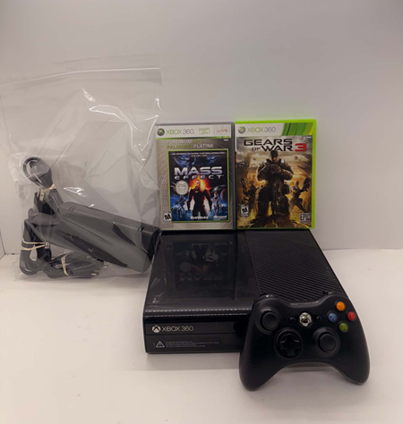 XBOX 360 MODEL 3 BLACK - 250GB + 1 CONTROLLER + 2 GAMES (usagé)