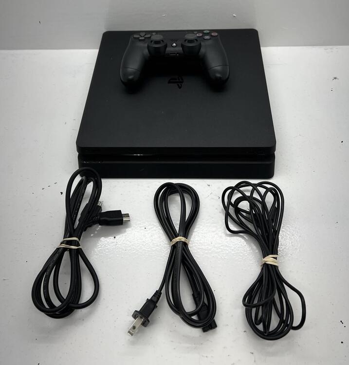 PLAYSTATION 4 SLIM BLACK