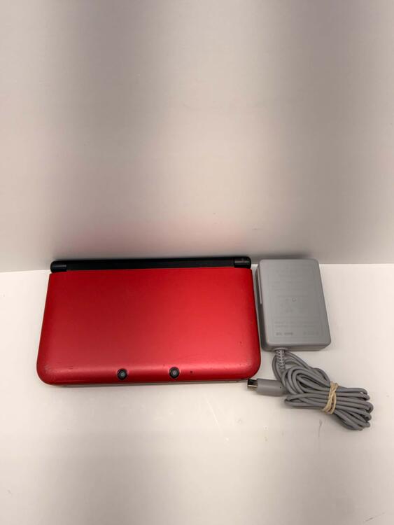 NINTENDO 3DS XL RED & BLACK (usagé)