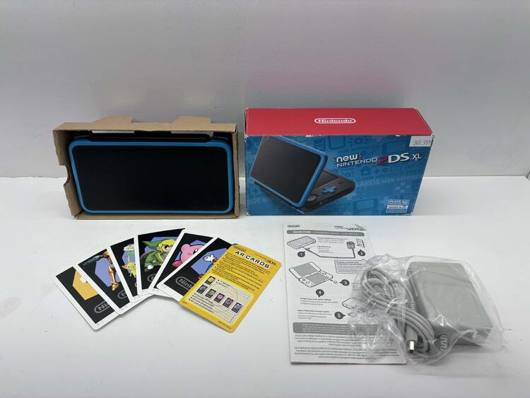 NEW NINTENDO 2DS XL TURQUOISE & BLACK (COMPLETE IN BOX / NO MARIO KART GAME) (used)