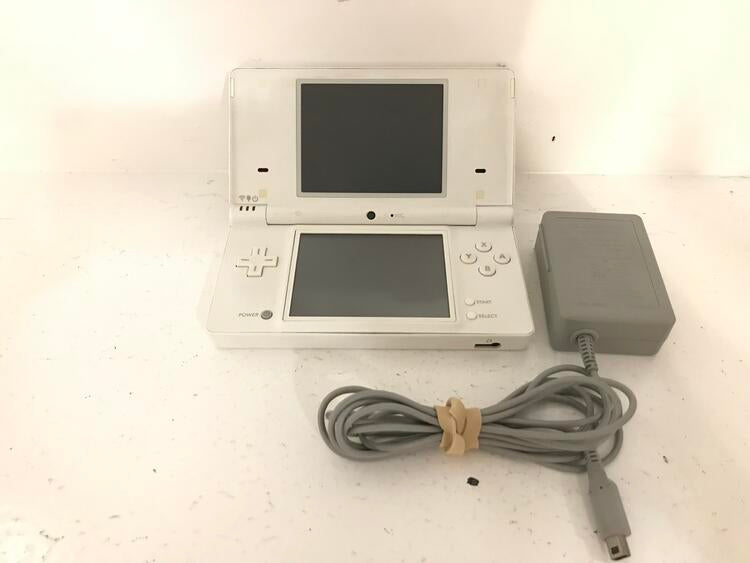 NINTENDO DSI WHITE