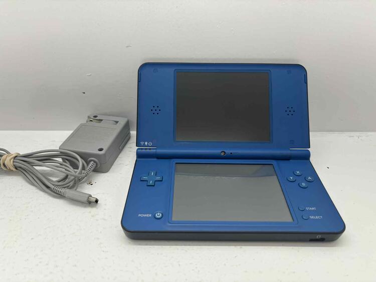 NINTENDO DSI XL MIDNIGHT BLUE (used)
