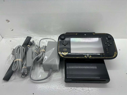 NINTENDO WIIU BLACK DELUXE - 32 GB (GAMEPAD NEW BATTERY)