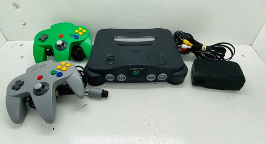 NINTENDO 64 BLACK + 2 CONTROLLERS
