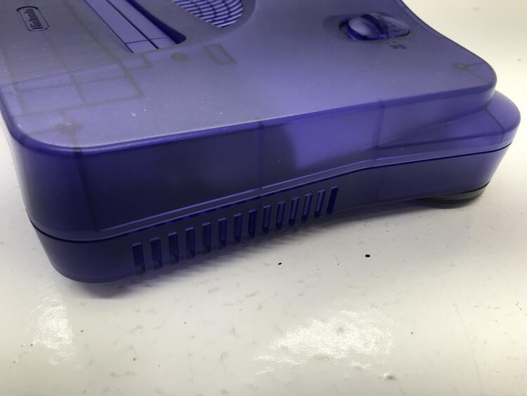 NINTENDO 64 FUNTASTIC GRAPE + 2 NINTENDO CONTROLLER