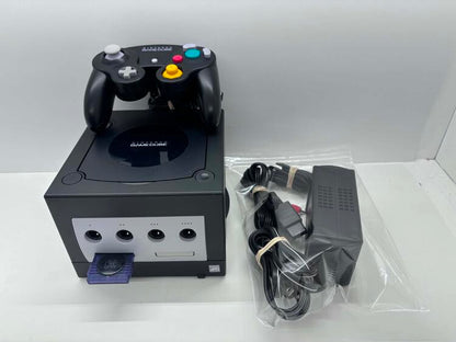 GAMECUBE JET BLACK (DOL-101) + 1 CONTROLLER + 1 MEMORY CARD (usagé)