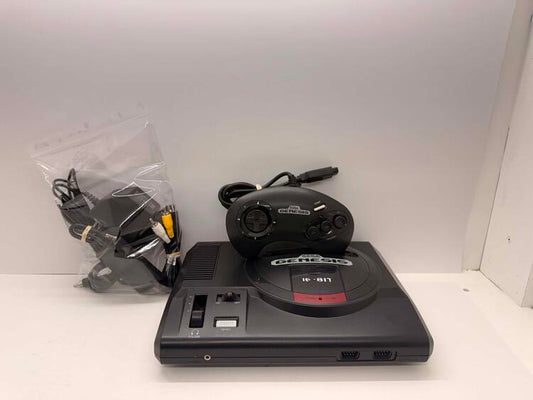 SEGA GENESIS MODEL 1 + 1 CONTROLLER (usagé)