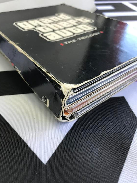 GRAND THEFT AUTO TRILOGY (WITH BOX) (usagé)