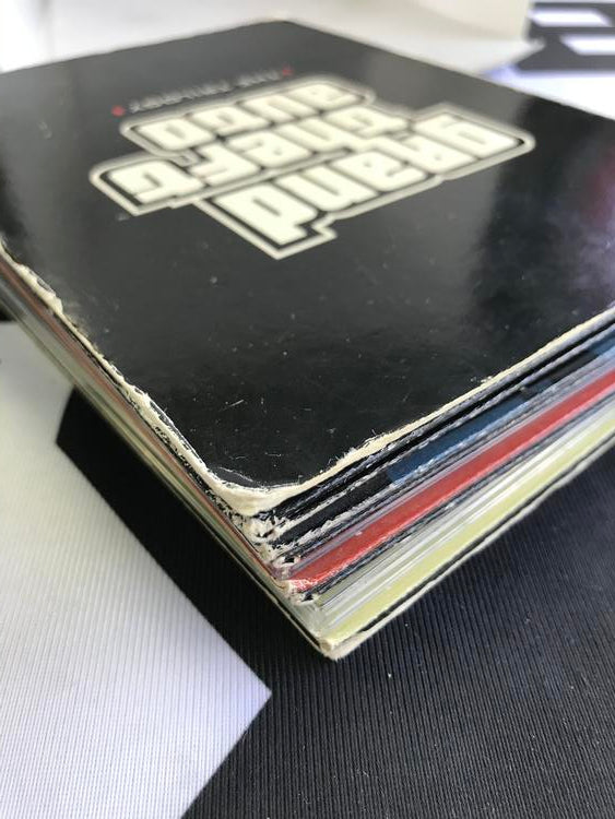 GRAND THEFT AUTO TRILOGY (WITH BOX) (usagé)