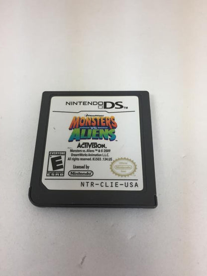 MONSTERS VS. ALIENS (COMPLETE IN BOX)