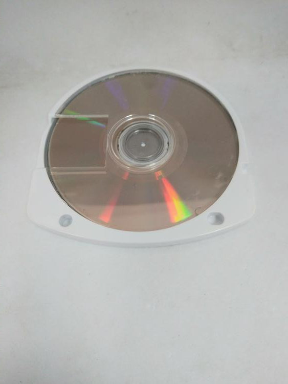 METAL GEAR SOLID PORTABLE OPS PLUS (WITH BOX) (usagé)