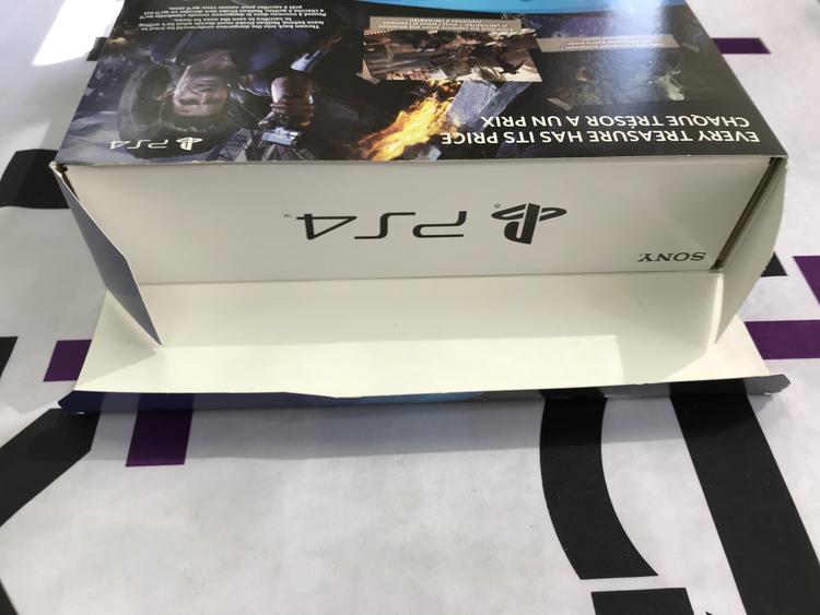 PLAYSTATION 4 SLIM BLACK