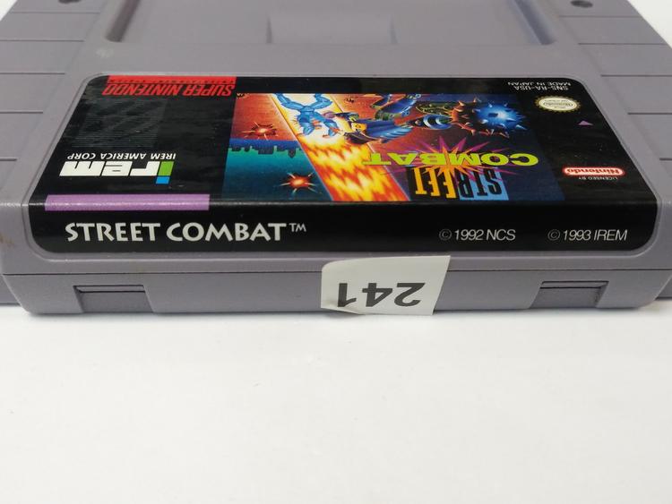 STREET COMBAT (WITH BOX) (usagé)