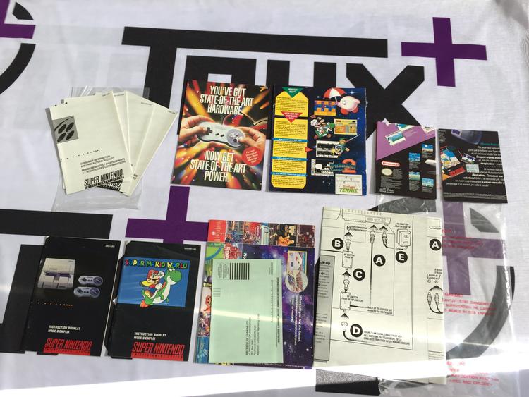 SUPER NINTENDO ENTERTAINMENT SYSTEM SUPER MARIO WORLD SUPER SET (COMPLETE IN BOX)