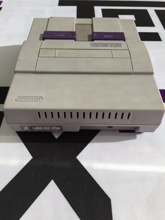 SUPER NINTENDO ENTERTAINMENT SYSTEM SUPER MARIO WORLD SUPER SET (COMPLETE IN BOX) (usagé)