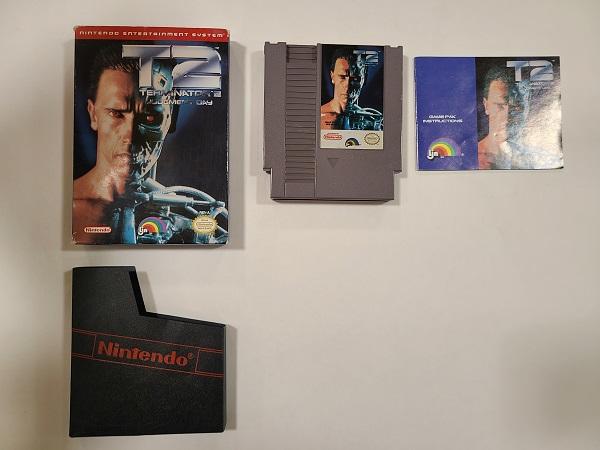 TERMINATOR 2 JUDGMENT DAY (COMPLETE IN BOX)