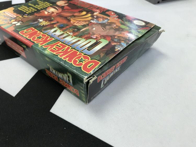 DONKEY KONG COUNTRY (COMPLETE IN BOX)