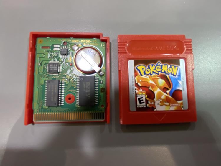 POKEMON RED (COMPLETE IN BOX)