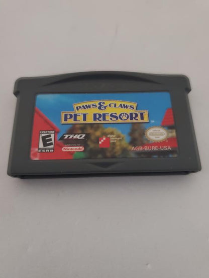 PAWS & CLAWS PET RESORT (COMPLETE IN BOX)