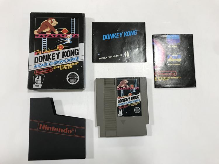 DONKEY KONG ARCADE CLASSICS SERIES (COMPLETE IN BOX)