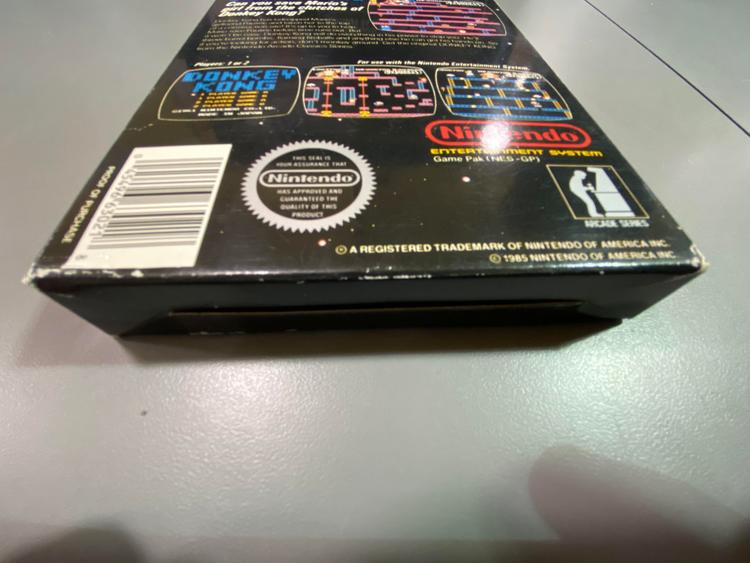 DONKEY KONG ARCADE CLASSICS SERIES (COMPLETE IN BOX)