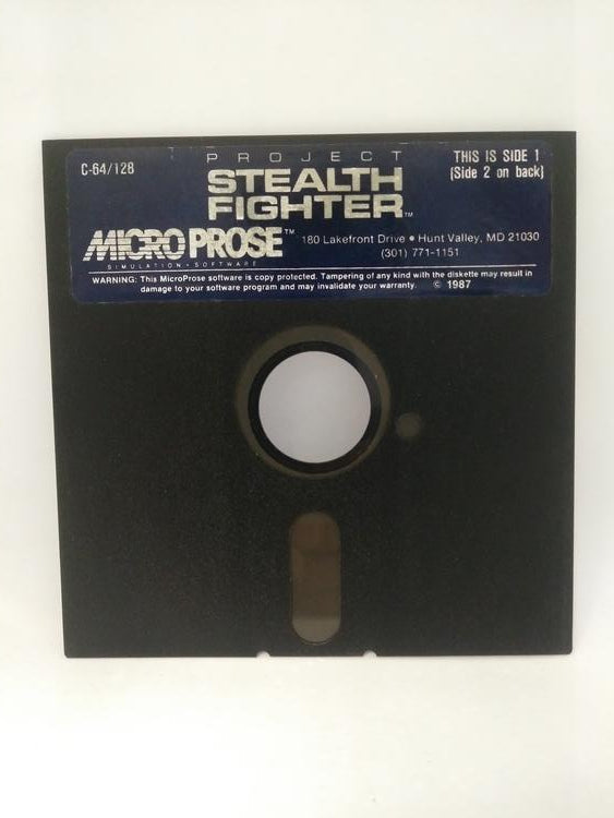 COMMODORE 64 PROJECT STEALTH FIGHTER (COMPLETE IN BOX)