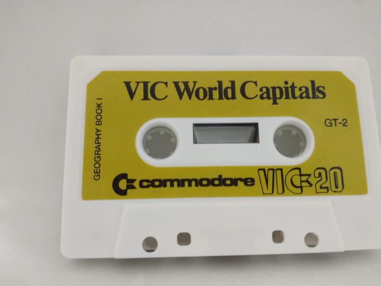 COMMODORE VIC-20 COMPUTER EDUCATOR GEOGRAPHY BOOK 1 (6 CASSETTES)