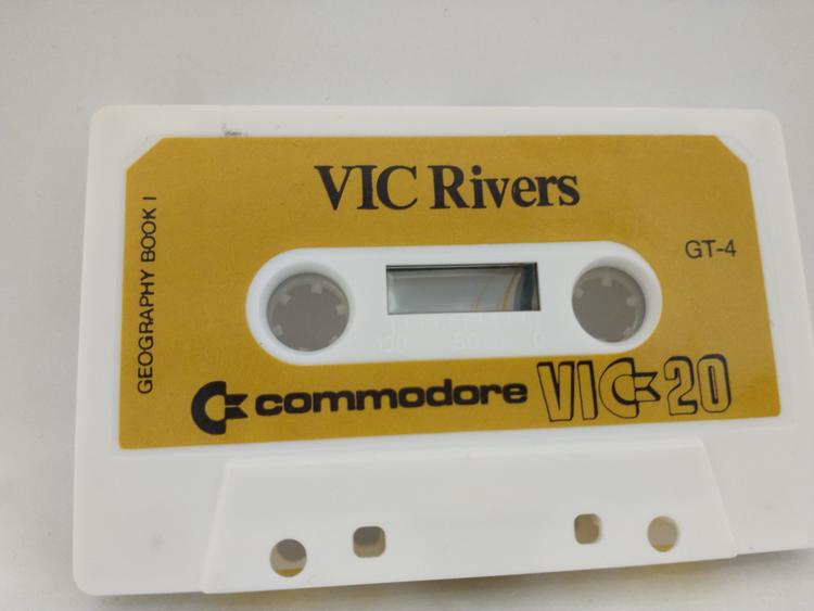 COMMODORE VIC-20 COMPUTER EDUCATOR GEOGRAPHY BOOK 1 (6 CASSETTES)