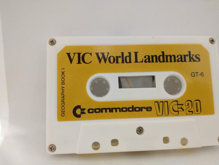 COMMODORE VIC-20 COMPUTER EDUCATOR GEOGRAPHY BOOK 1 (6 CASSETTES)