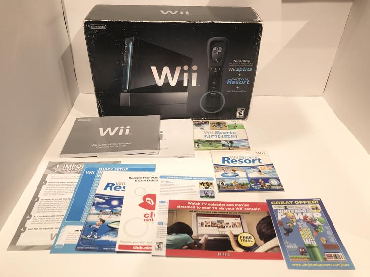 NINTENDO WII MODEL BLACK WII SPORTS BUNDLE (COMPLETE IN BOX) (usagé)
