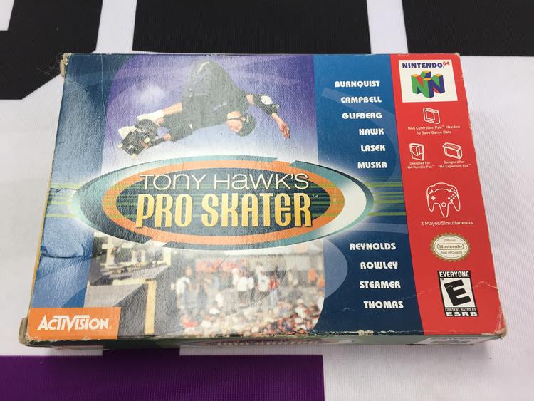 TONY HAWK'S PRO SKATER (COMPLETE IN BOX)