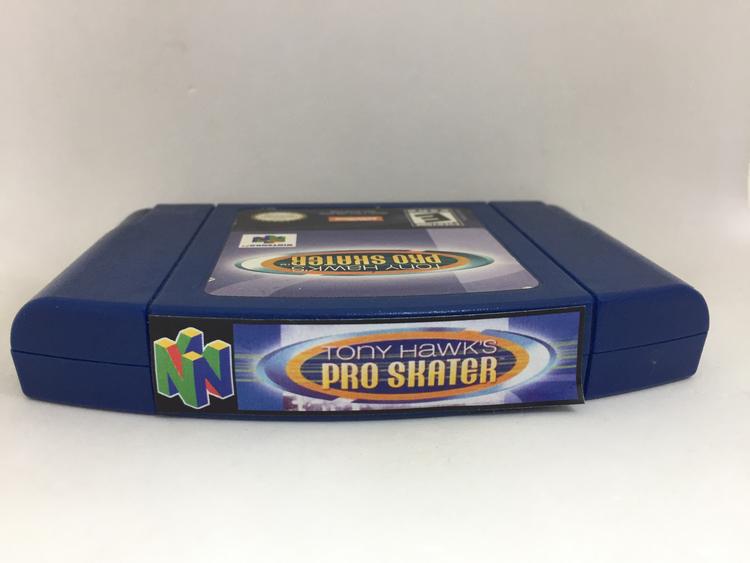 TONY HAWK'S PRO SKATER (COMPLETE IN BOX)