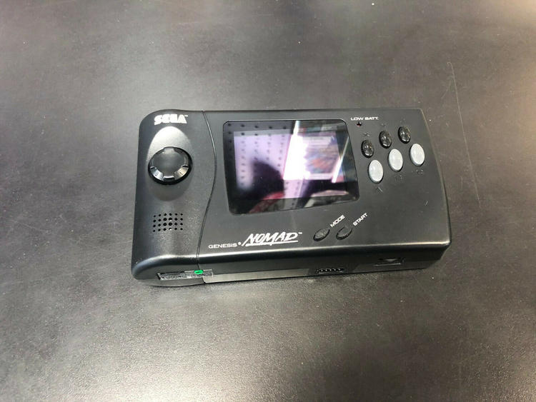 SEGA NOMAD (COMPLETE IN BOX)