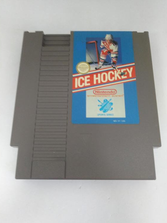 ICE HOCKEY (COMPLETE IN BOX)
