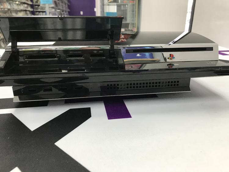 PLAYSTATION 3 MODEL 1 BLACK