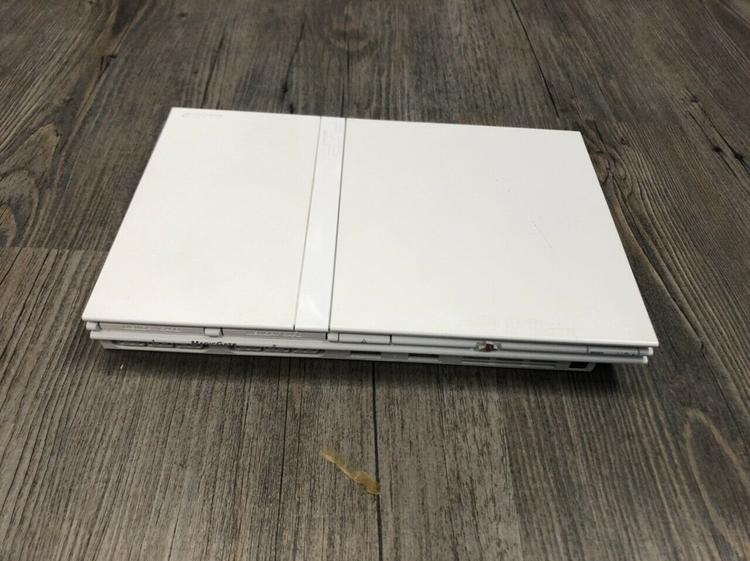 PLAYSTATION 2 MODEL 2 WHITE