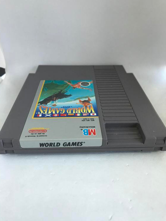 WORLD GAMES (COMPLETE IN BOX)