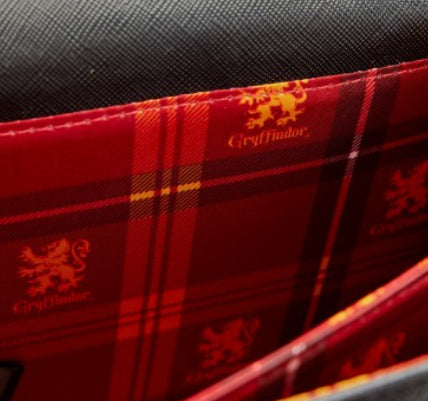 LOUNGEFLY HARRY POTTER GRYFFINDOR CHAIN CROSSBODY