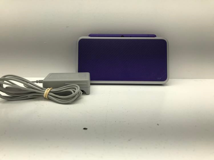 NEW NINTENDO 2DS XL PURPLE & SILVER (usagé)
