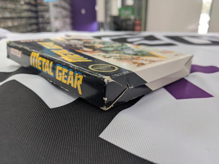 METAL GEAR (WITH BOX)